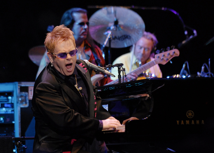 Groot feest in het vooruitzicht, Elton John komt naar Brussel!